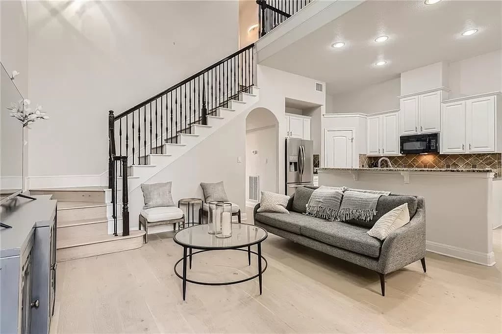 232 Sunrise Ridge Cv