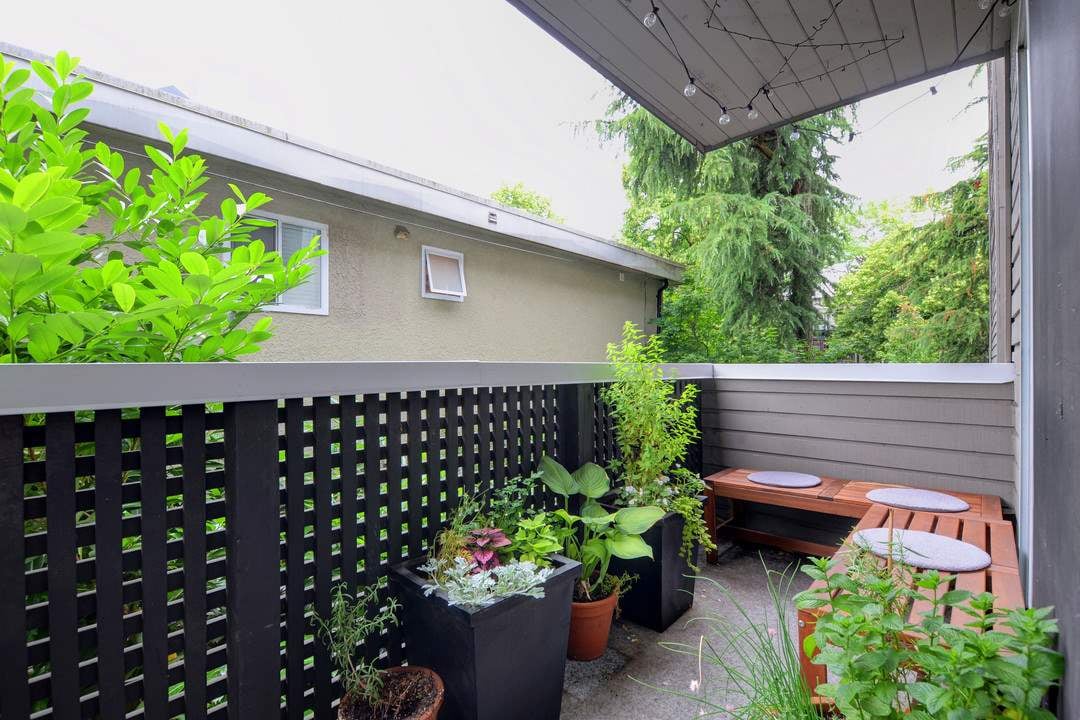 204-570 E 8th Ave