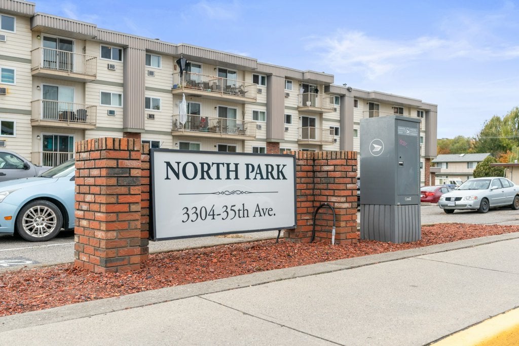 318-3304 35 Ave