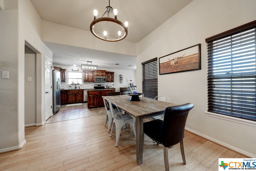 4215 Lucas Rd