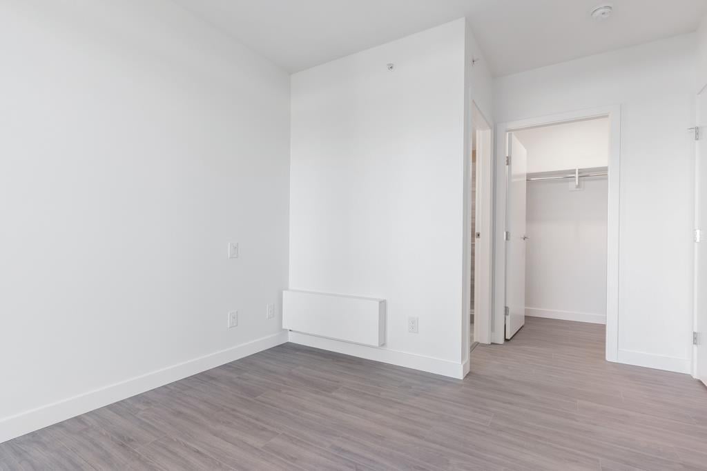 2209-13615 Fraser Hwy
