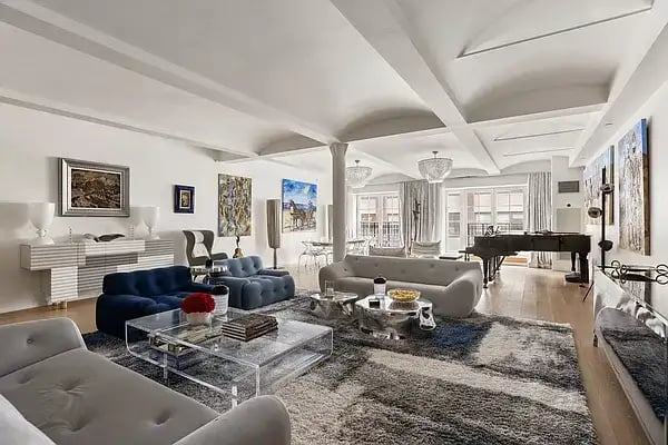 43 West 64th Street Unit: 4A