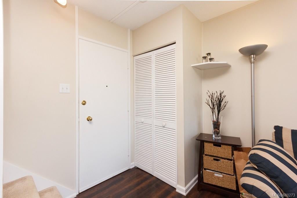 35-477 Lampson St