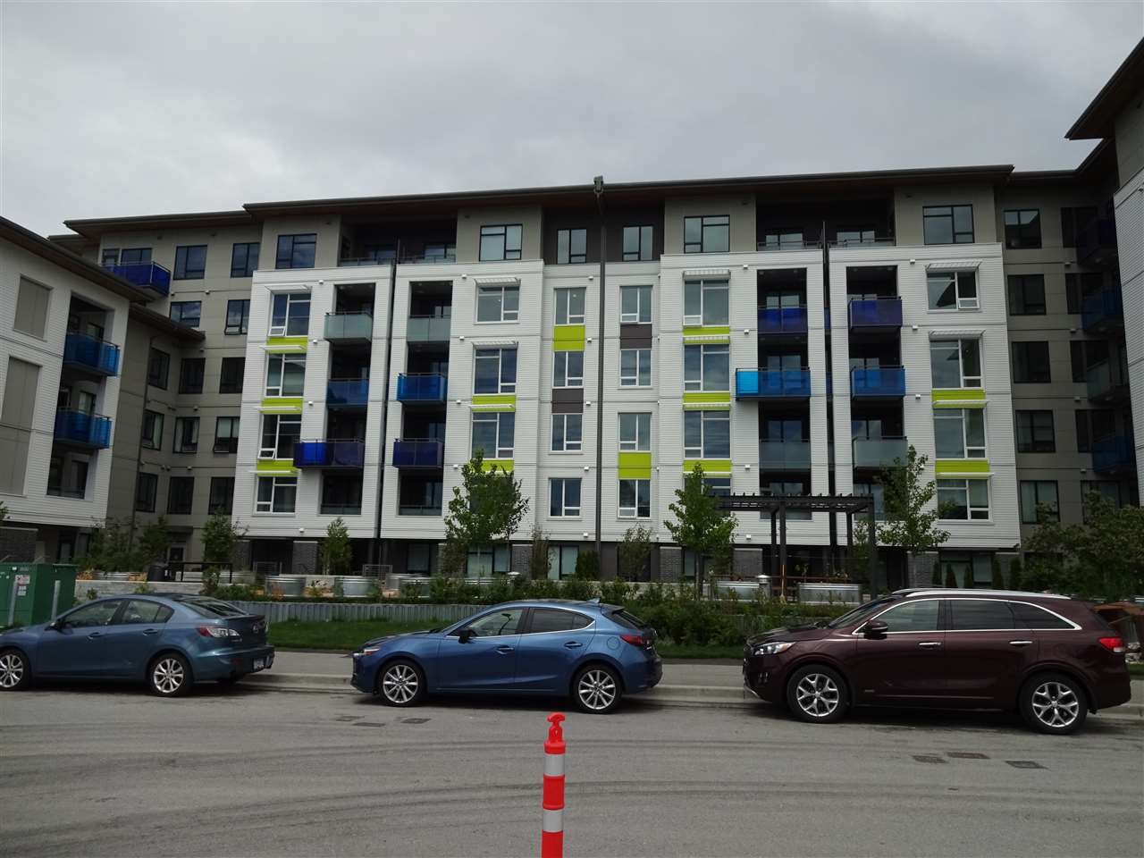 604-3289 Riverwalk Ave