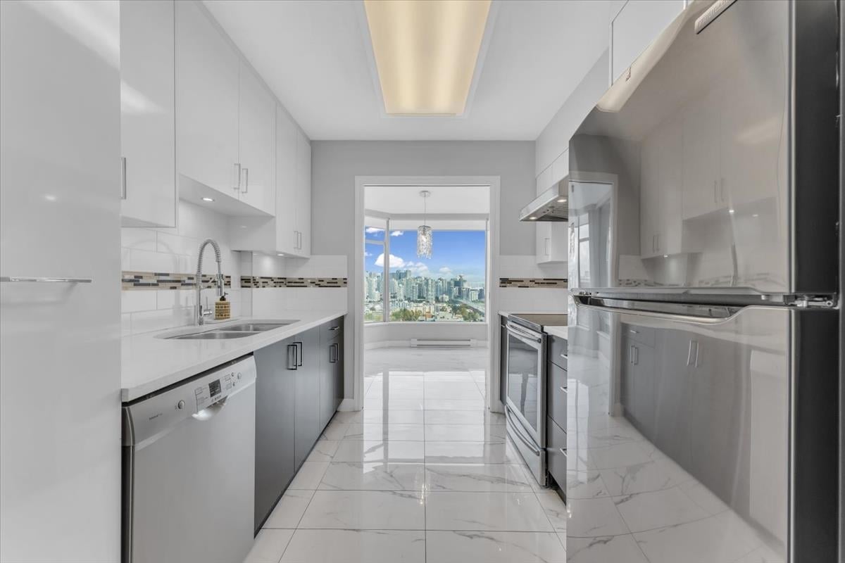 1402-2668 Ash St