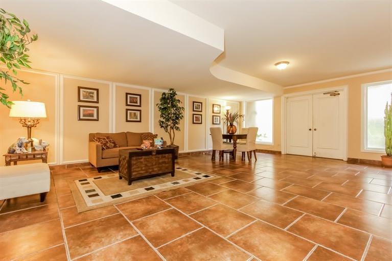 382 E California Blvd, #205