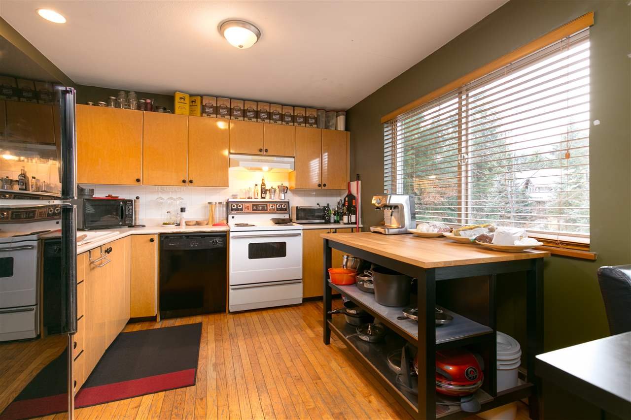 2312 Gondola Wy