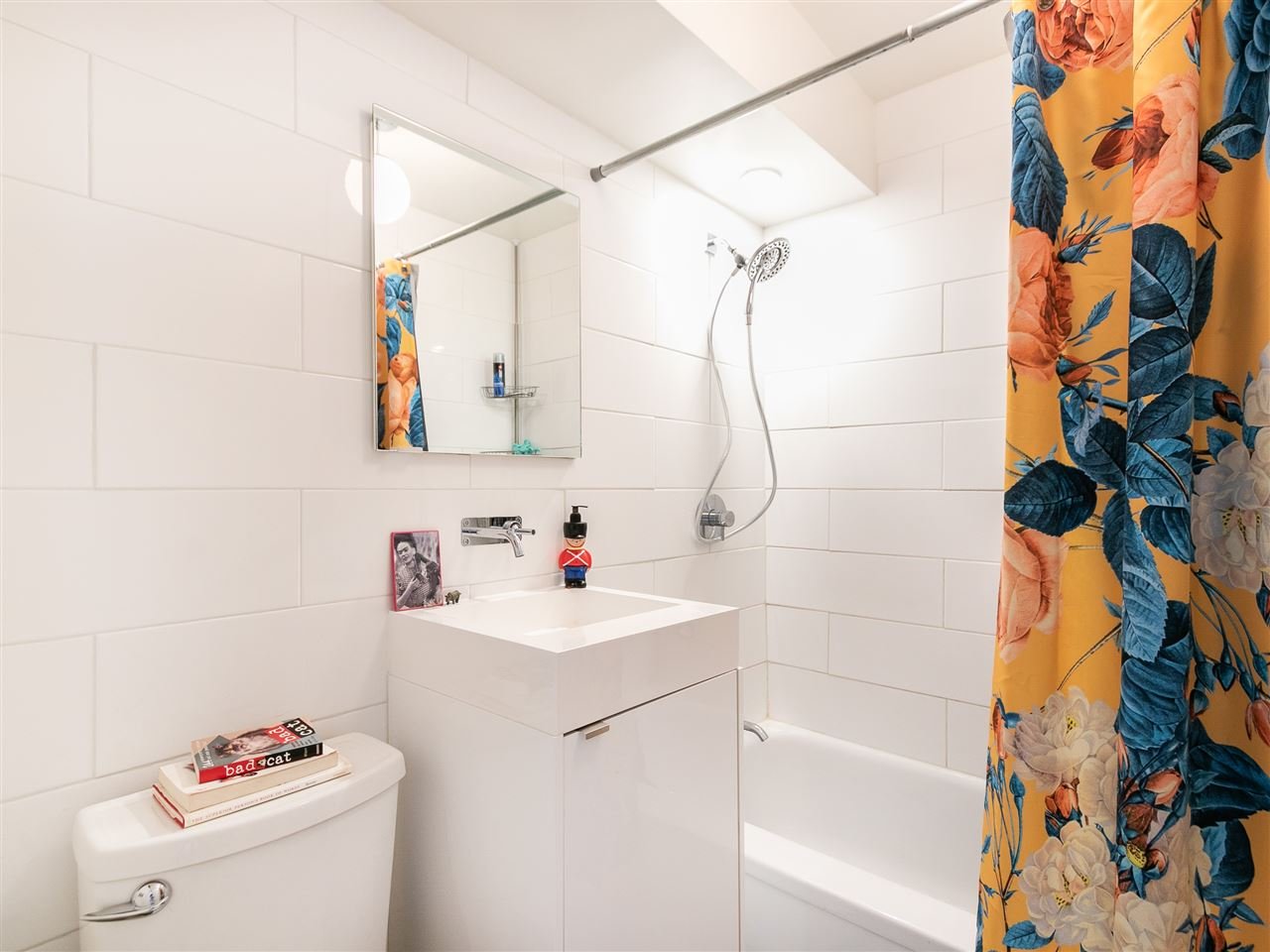 617-1445 Marpole Ave