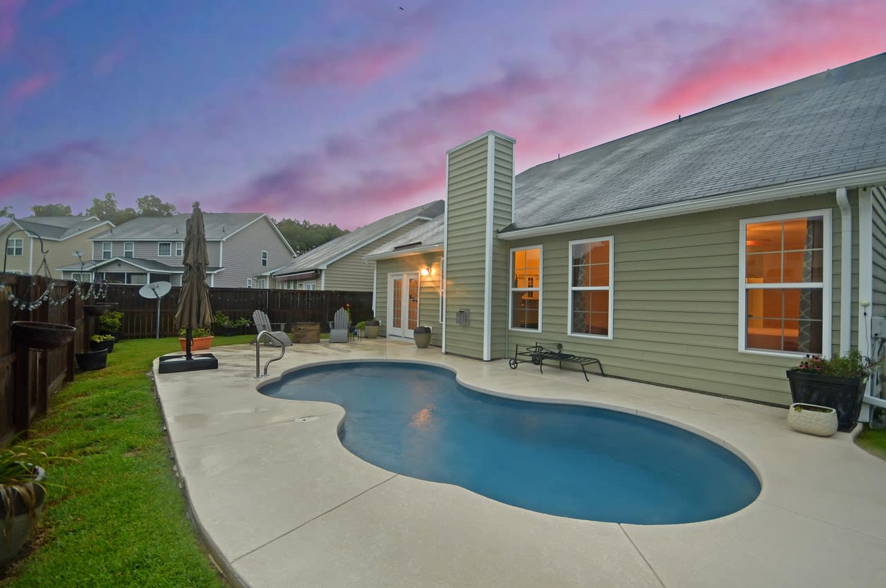 215 Donatella Dr