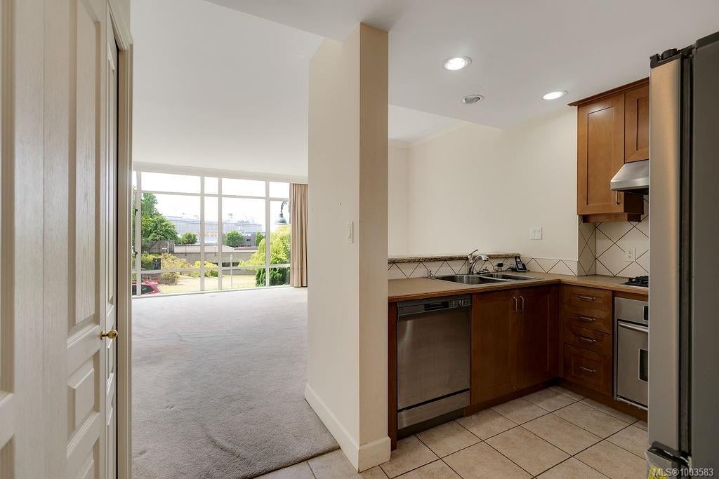 330-21 Dallas Rd
