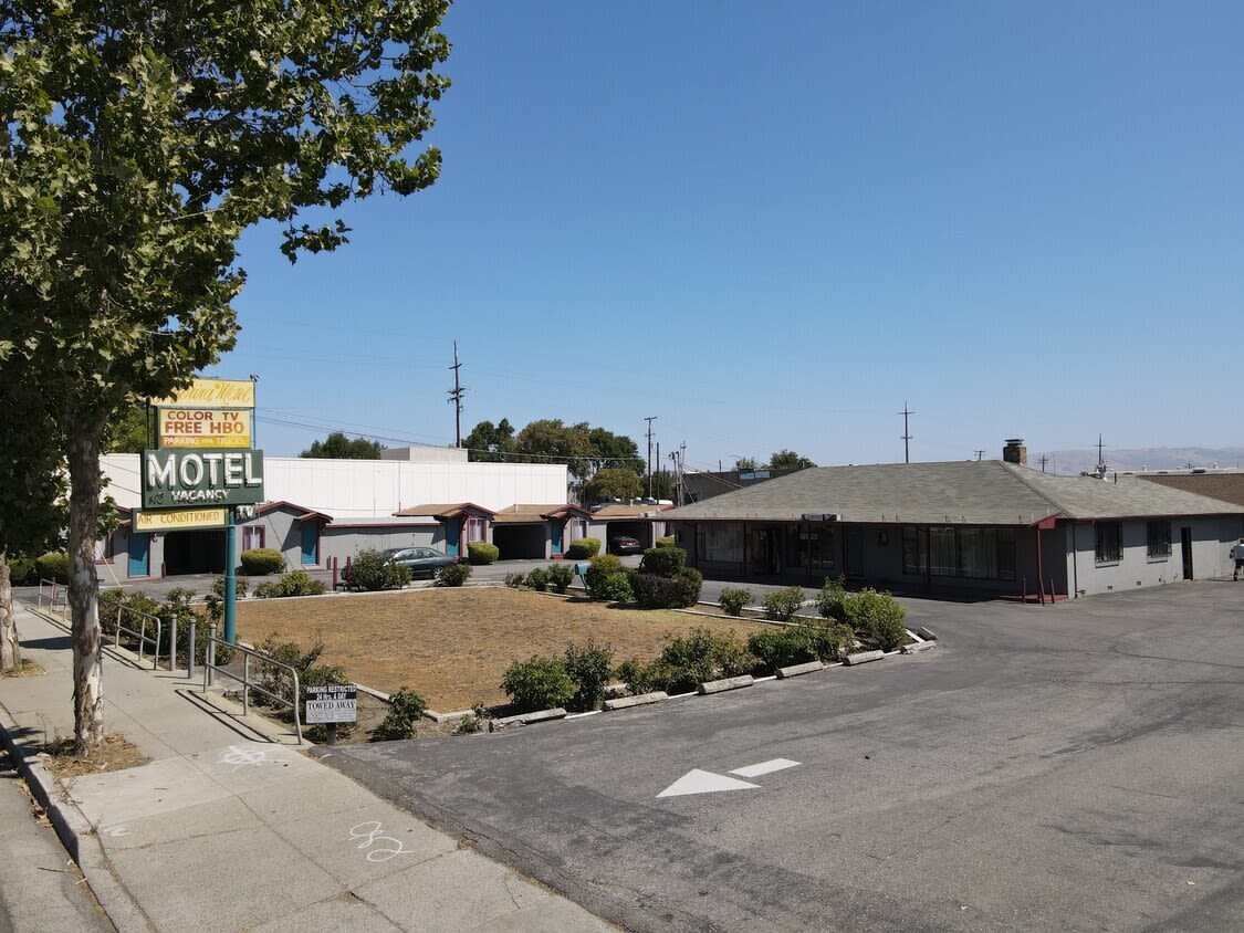 28 Unit Motel