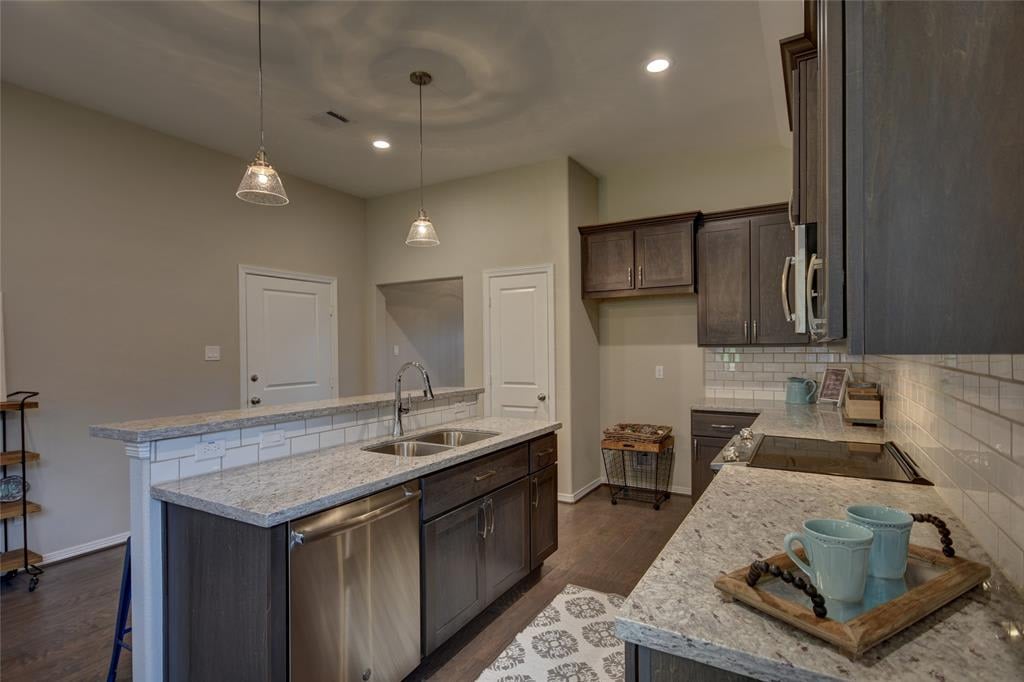 42 Briarwood Lane Bellville, Tx 77418