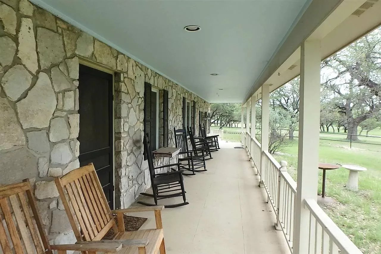 1950 Tolles Rd