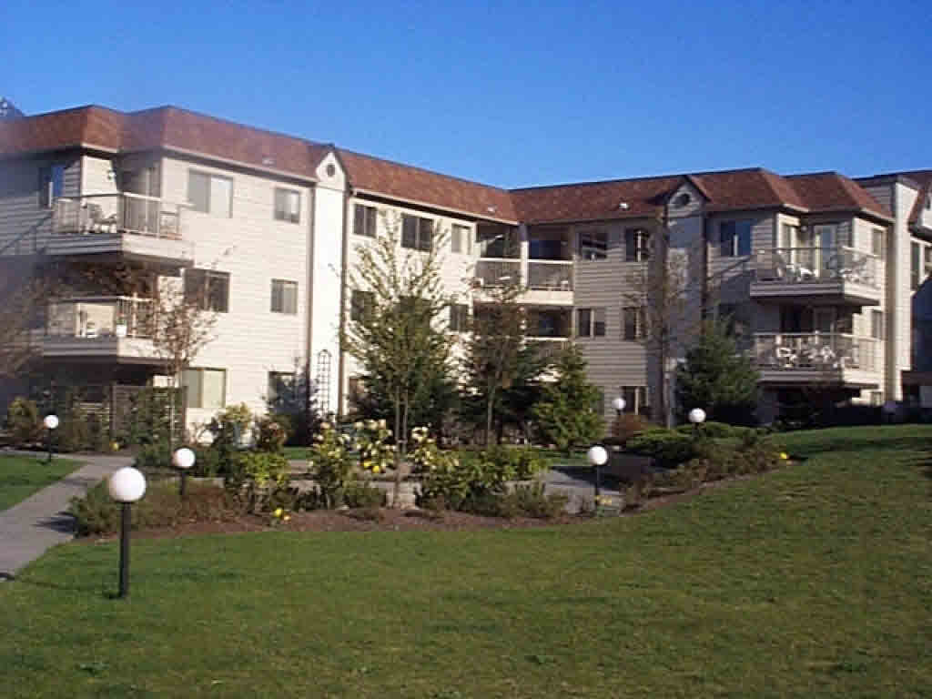 A303-40100 Willow Cres