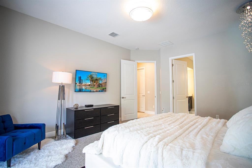 8252 Ludington Cir