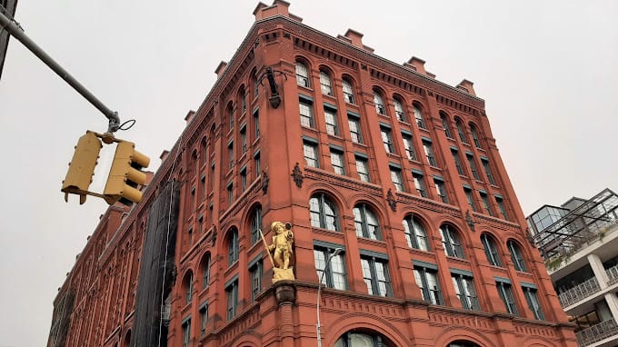 Puck Building