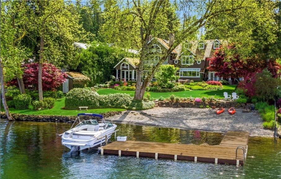 3002 W Lake Sammamish Pkwy NE