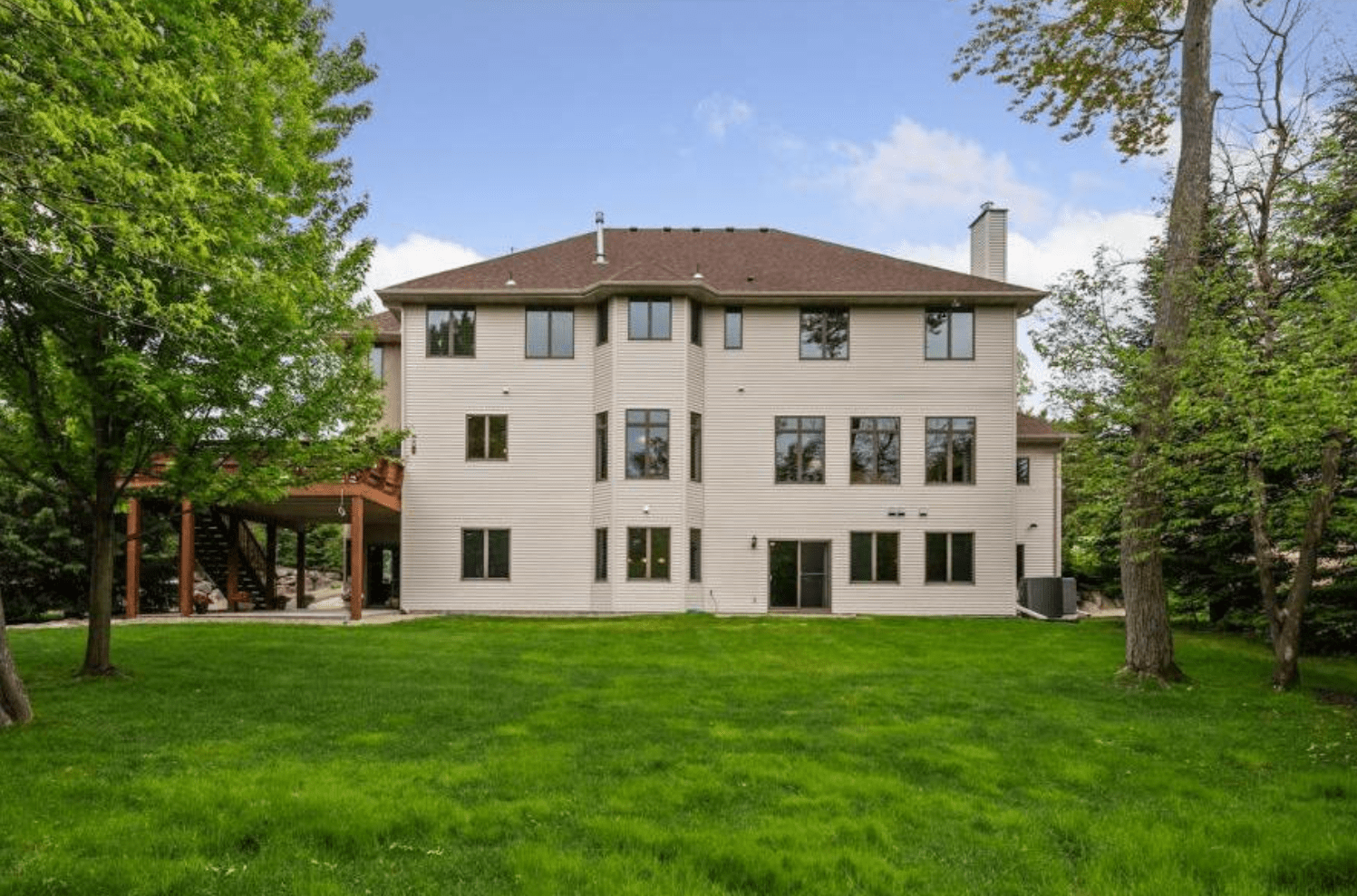 18194 Dove Court