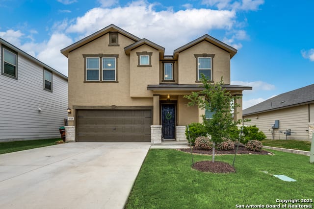 8728 Straight Oaks