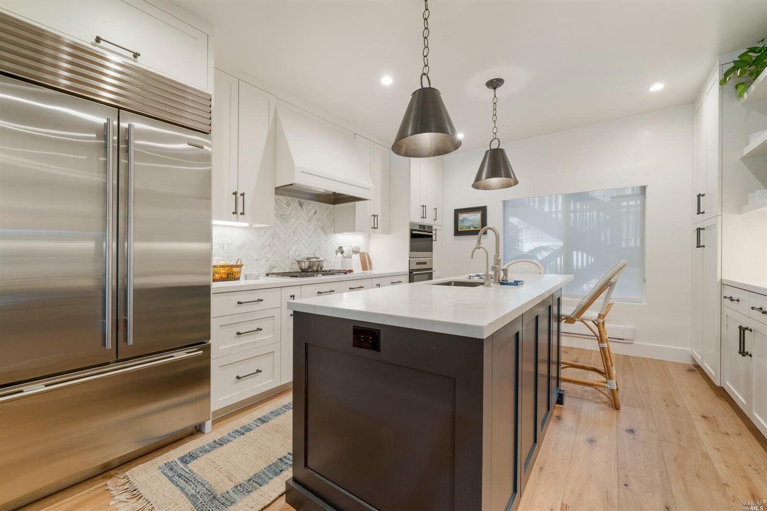 1125 S Eliseo Dr