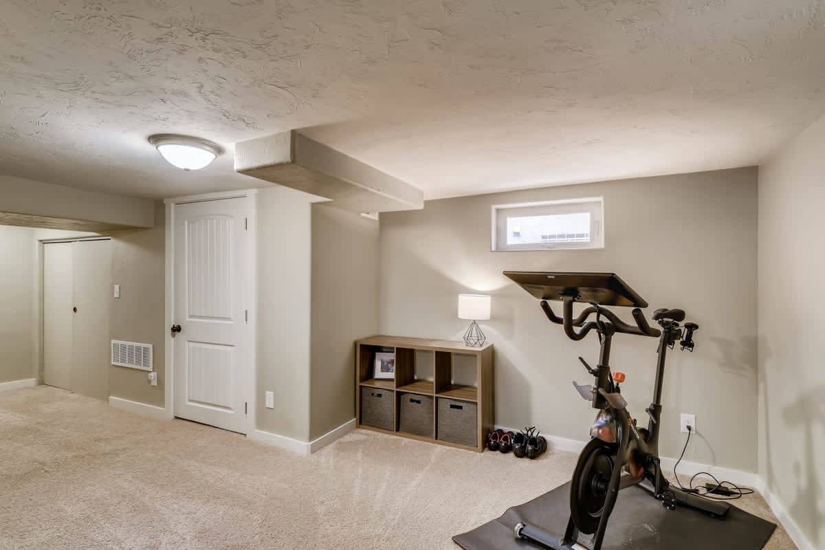 127 E Vassar Ave