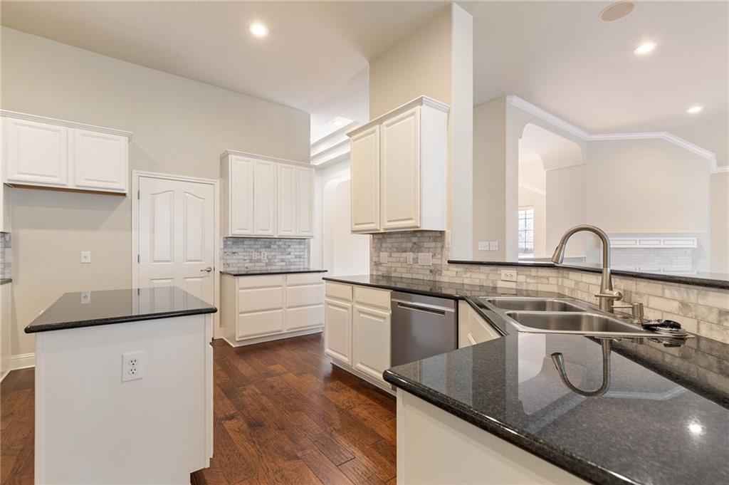 15716 Echo Hills Dr