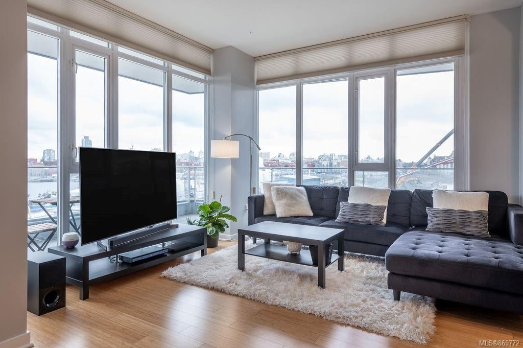 307-373 Tyee Rd