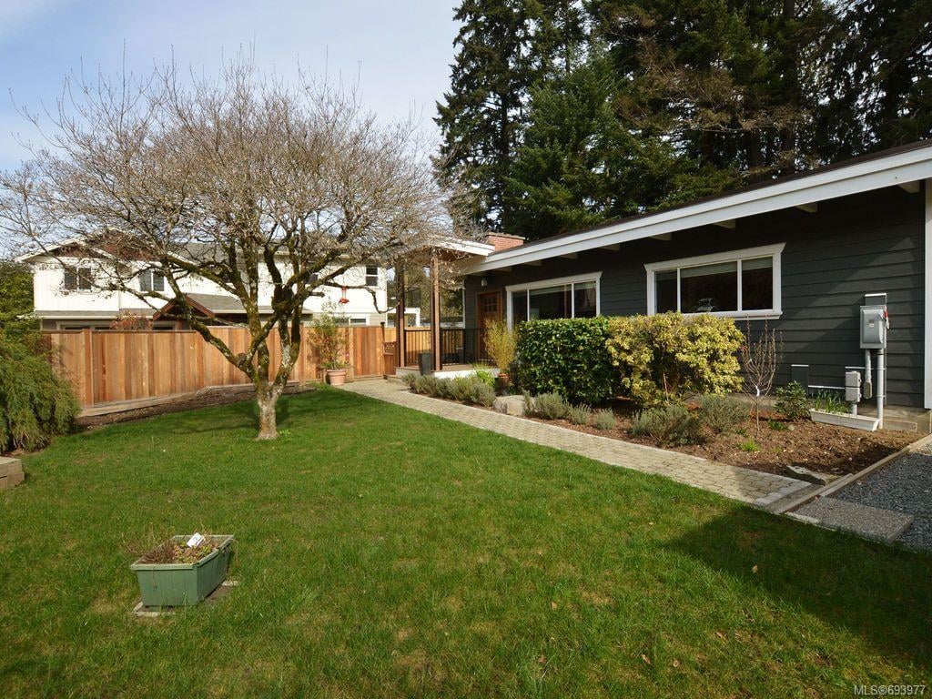 2629 Selwyn Rd