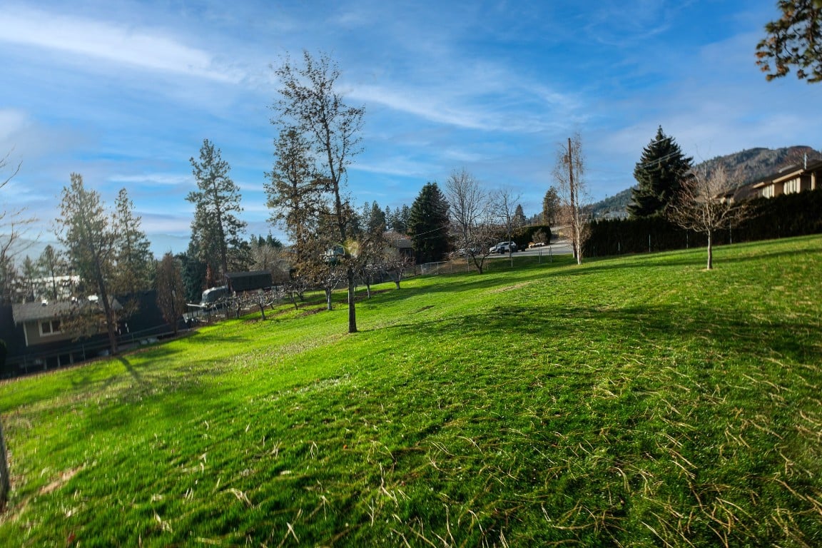 707 Brookfield Ct
