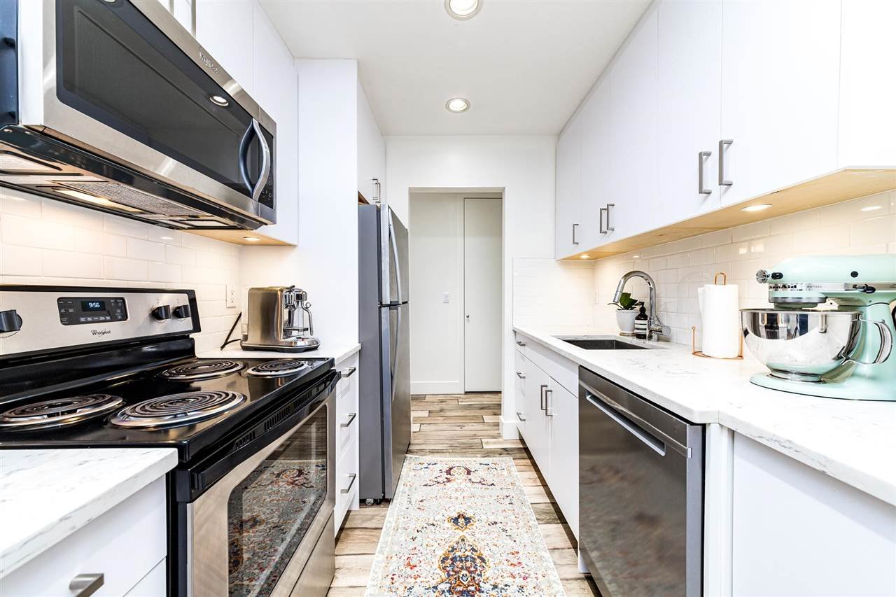 209-440 E 5th Ave