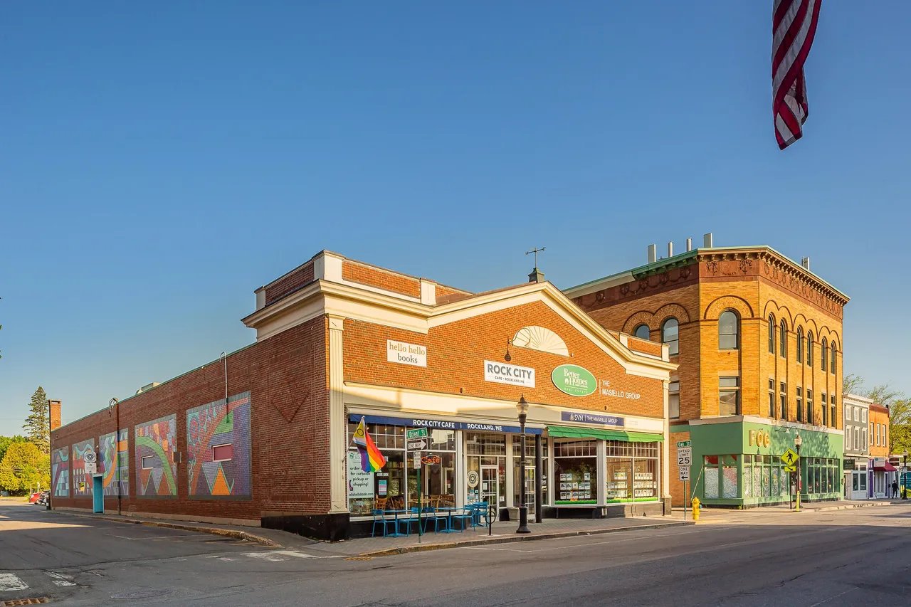 New Commercial Listing! 316-318 Main Street, Rockland, Maine – $1,500,000