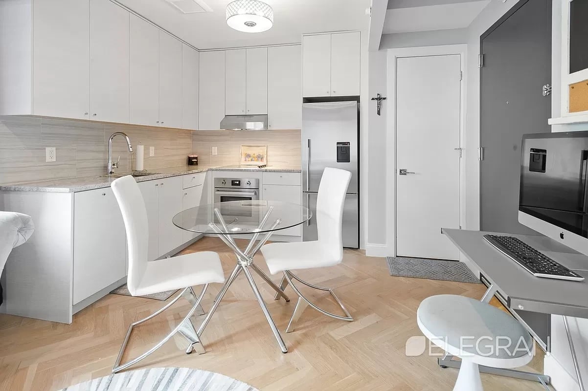 531 Vanderbilt Ave, #4C