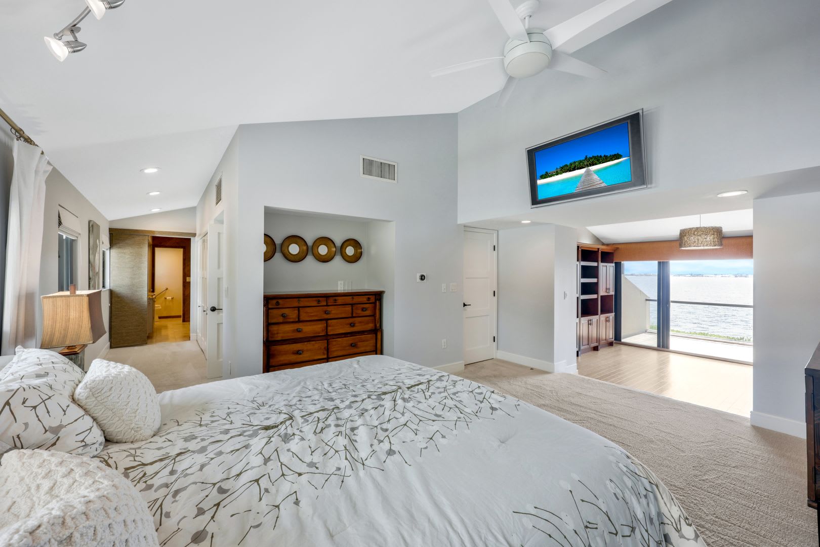 5018 Harbortown Lane