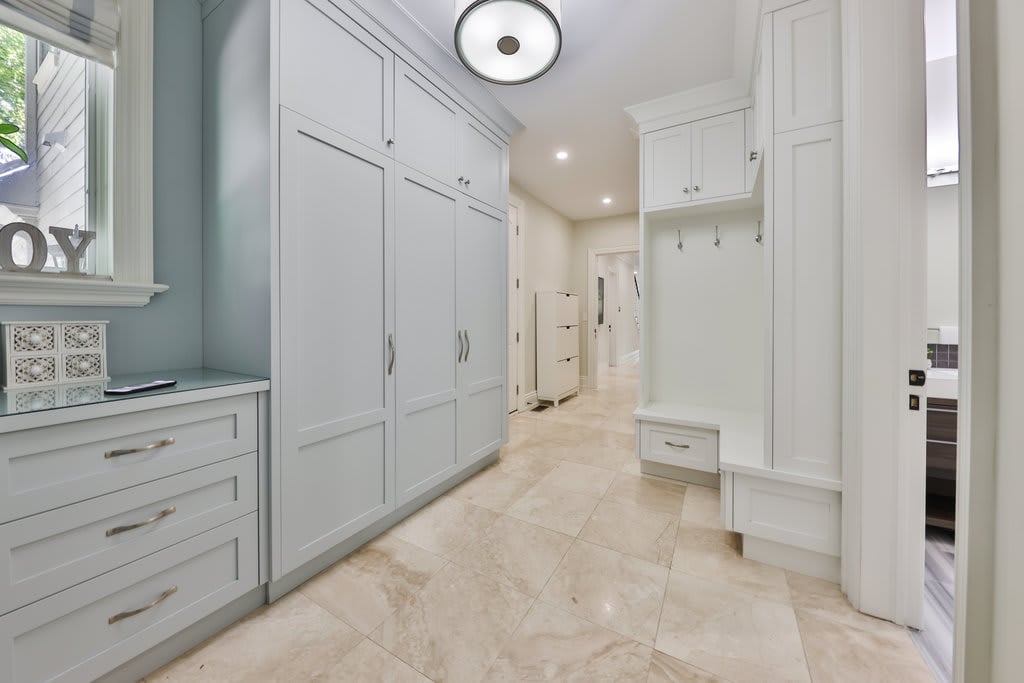 2015 Elmhurst Avenue, Oakville