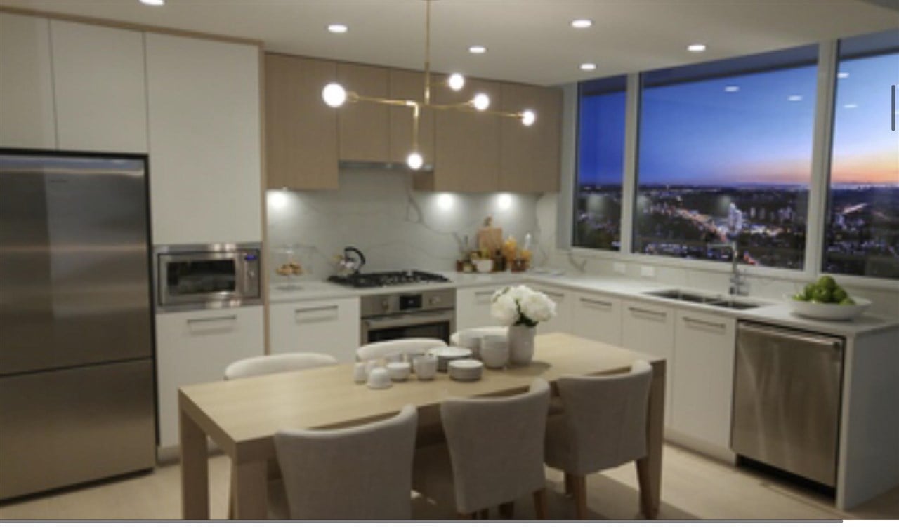 1704-567 Clarke Rd