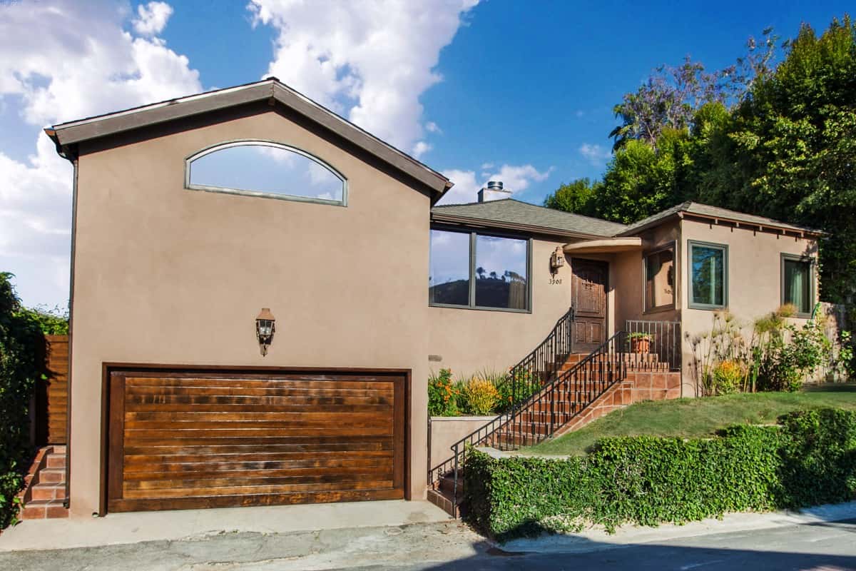 3908 Glenridge Dr Sherman Oaks, CA