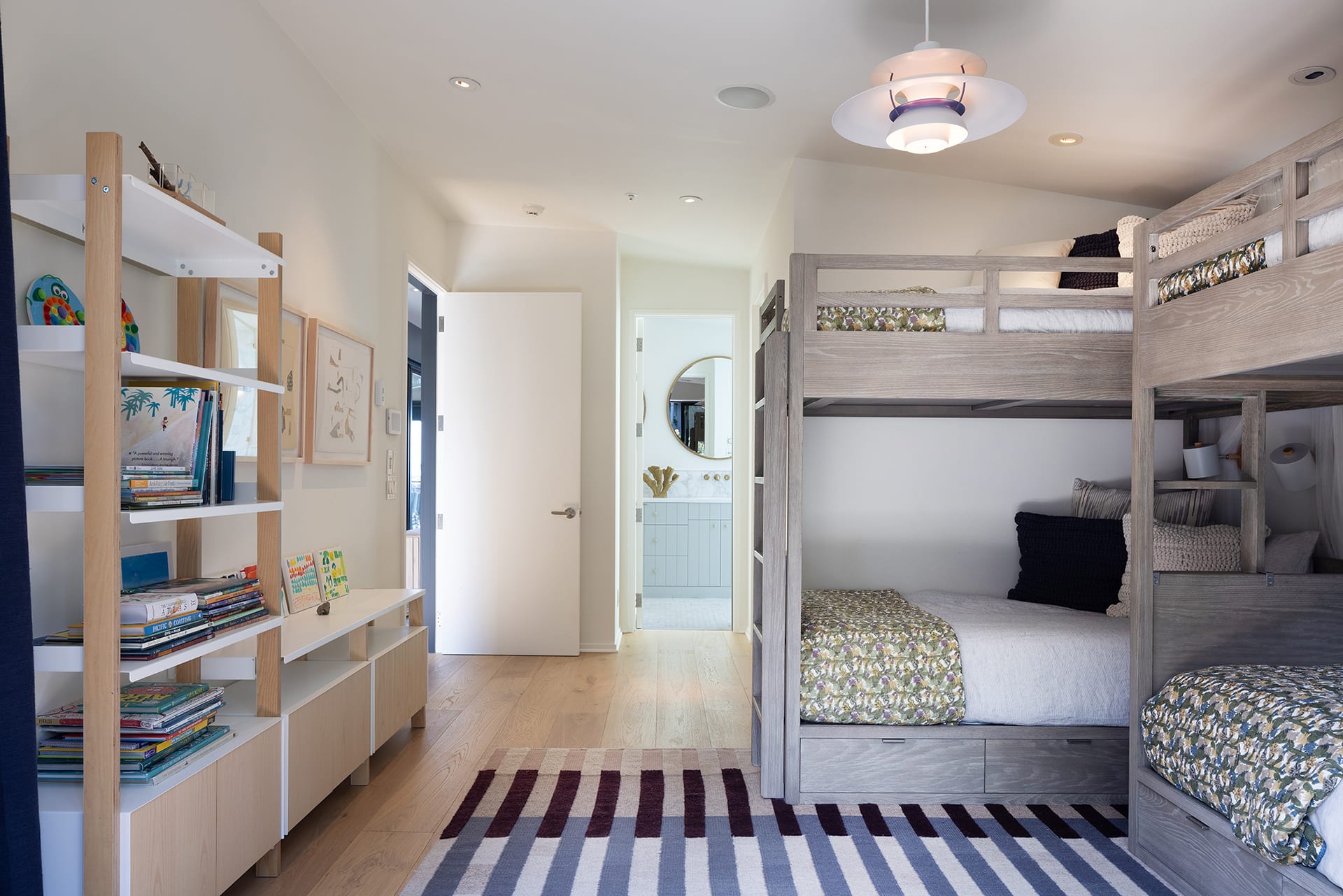 The Best Nest - Scenic & 10th NEC