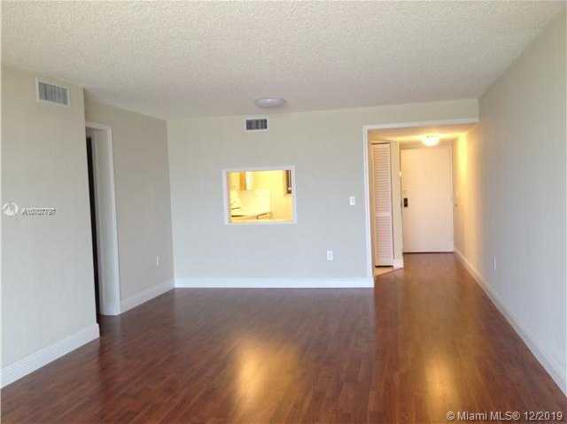 3490 FOXCROFT RD Unit B212