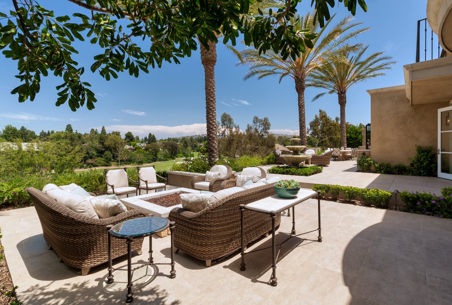18 Canyon Fairway Dr