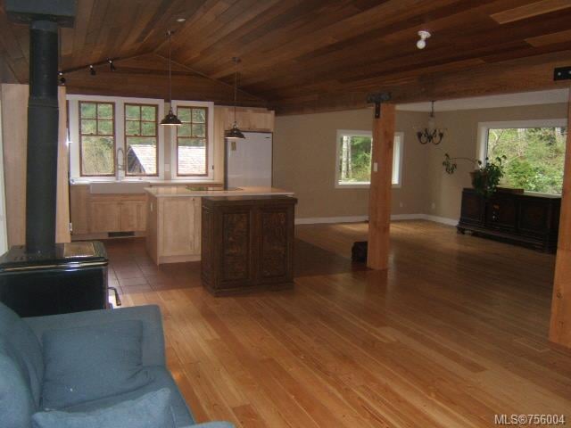 660 Millstream Lake Rd, Highlands