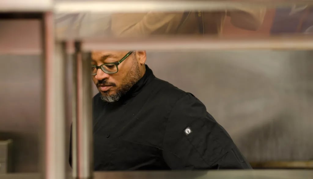 Turn restaurant in Midtown plans May 31 farewell