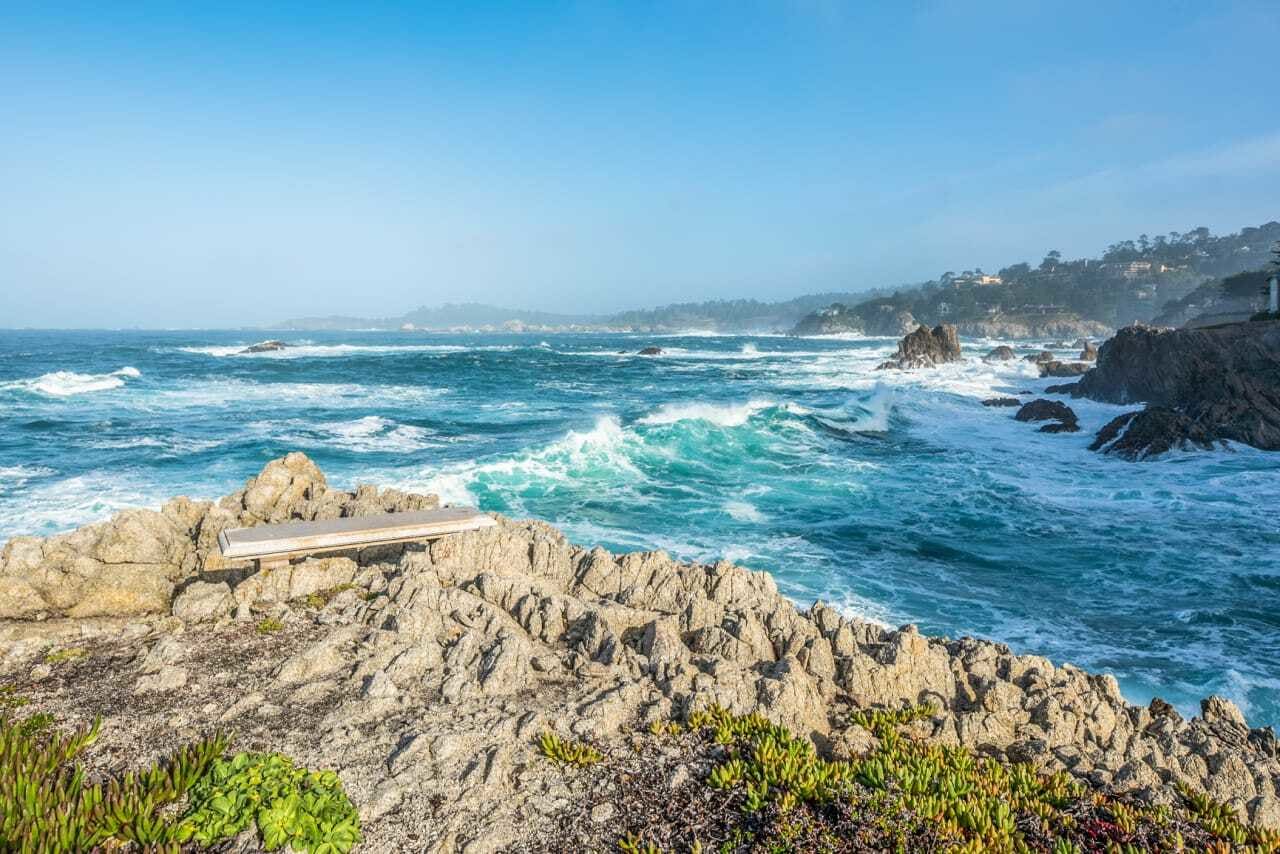 CARMEL HIGHLANDS LUXURY RENTAL - "SHIPROCK"