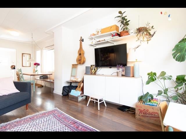 976 E 26th Avenue, Vancouver