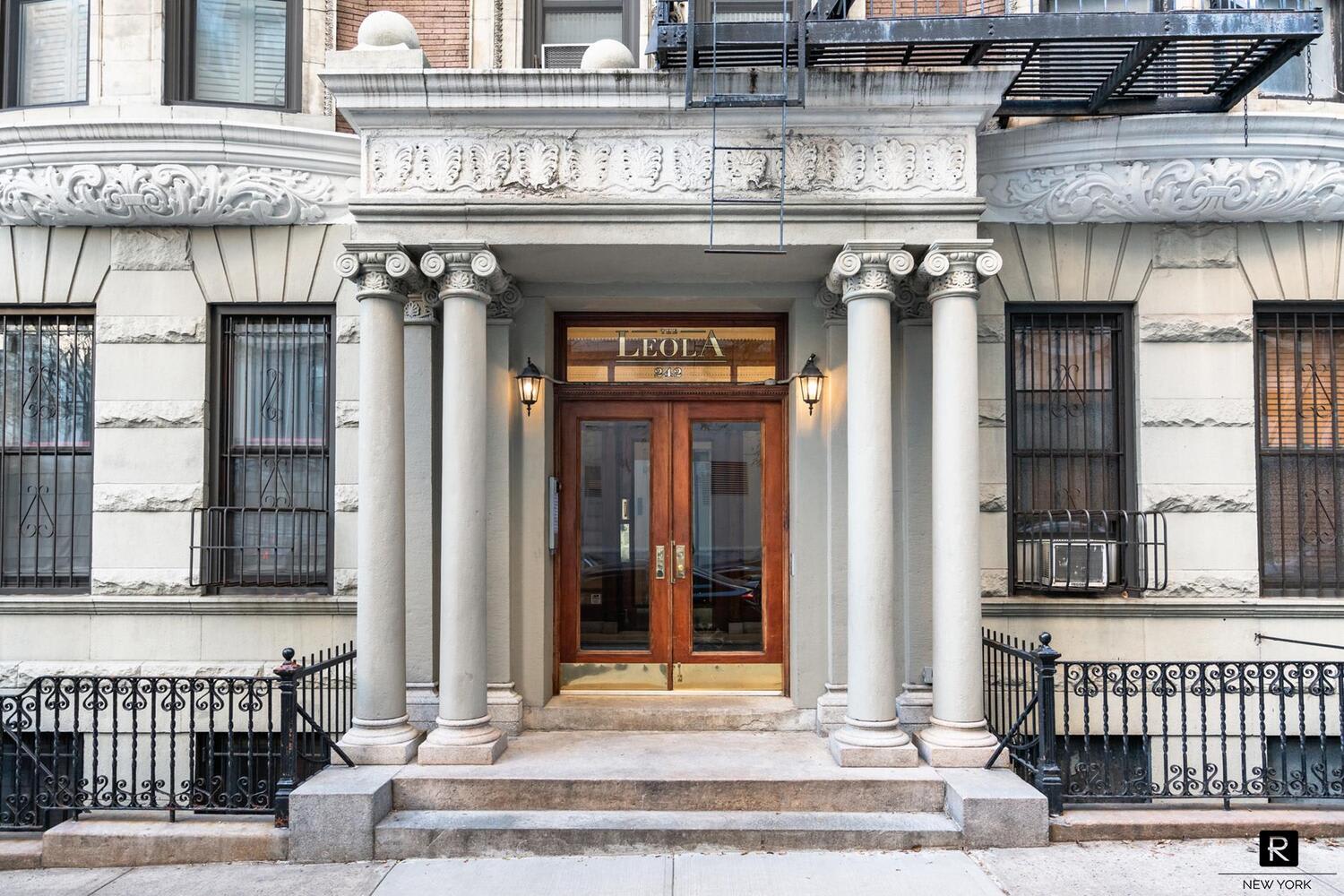 242 W 104th St, Unit 4WF