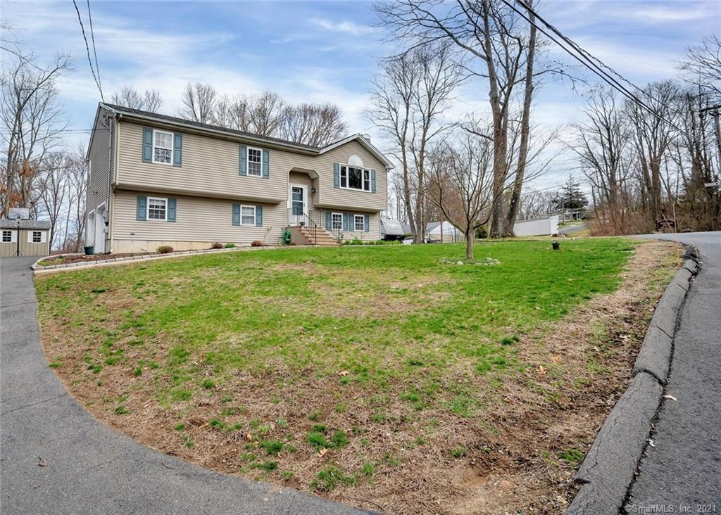 12 Dunican Ave