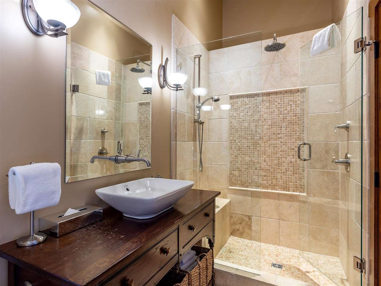 21-4100 Whistler Wy
