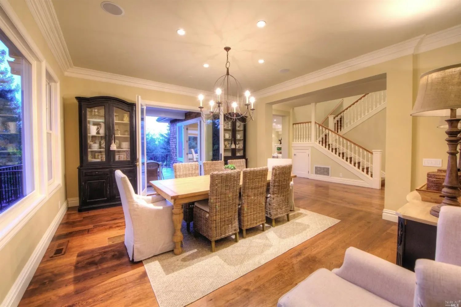 8 Woodland Pl