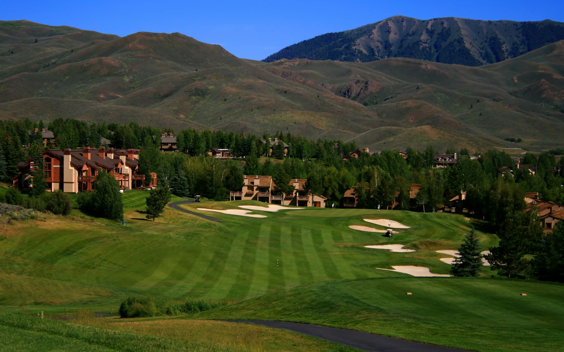 Elkhorn in Sun Valley, Idaho &ndash; mountain views and open spaces at golden hour