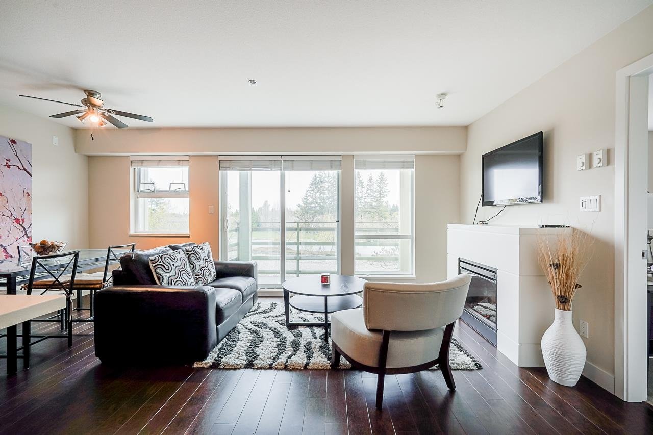 308-15735 Croydon Dr