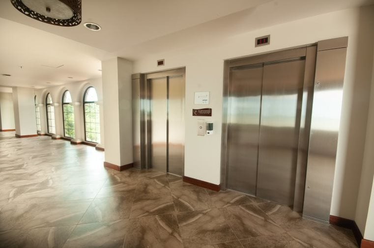 Beachfront Casino Resort Penthouse, Jaco, Puntarenas